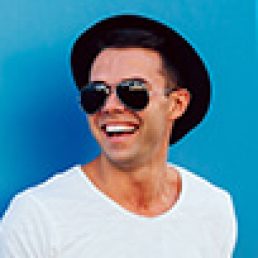You are currently viewing Tommy Dents